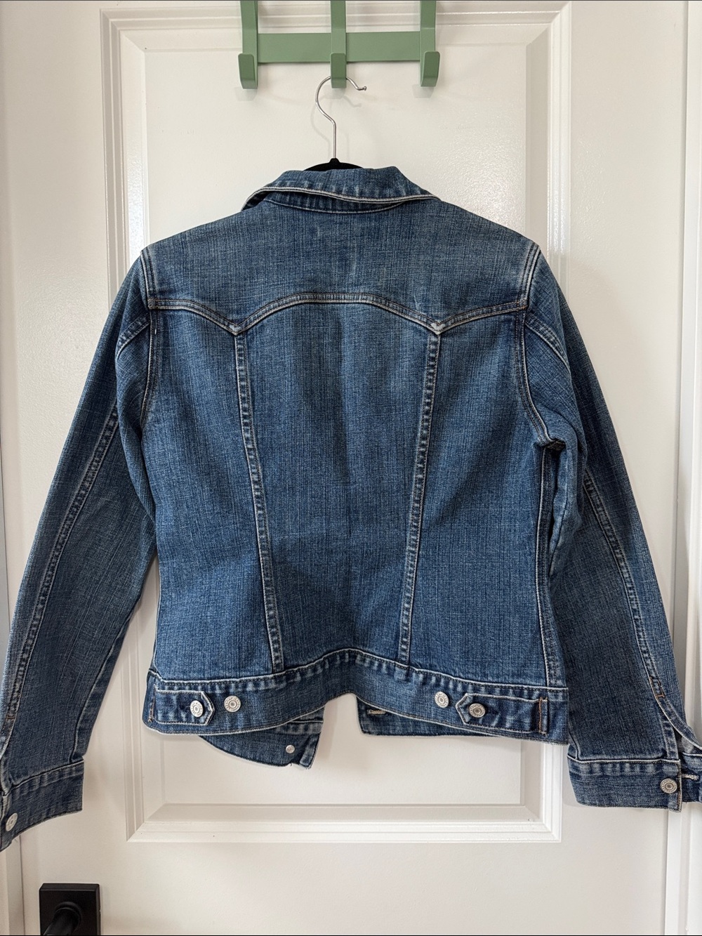 GAP Medium Blue Women’s Denim Jacket - Picture 3 of 3